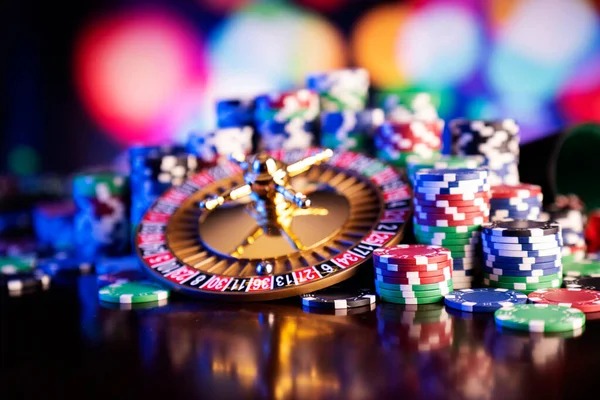 koin toto live dealer blackjack table with multiple camera angles